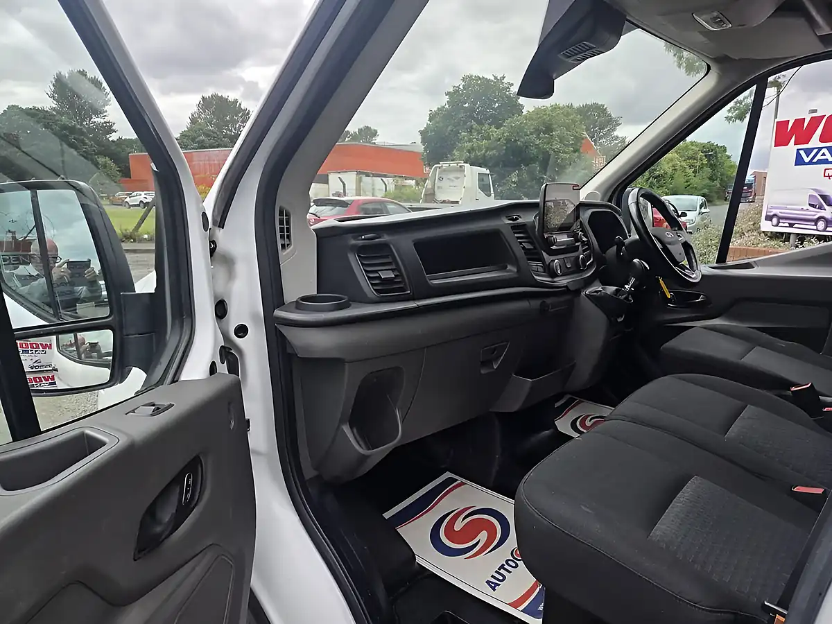 Used 2021 Ford Transit Trend Lwb White - Interior and Exterior details 8