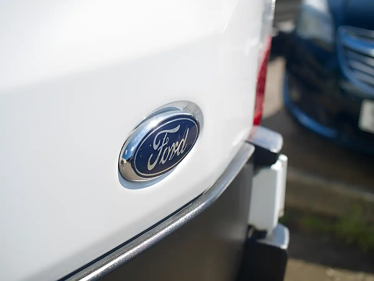 Used 2021 Ford Transit Trend White - Interior and Exterior details 12
