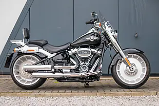 Used 2021 Harley-Davidson Fat Boy Vivid Black - Interior and Exterior details 4