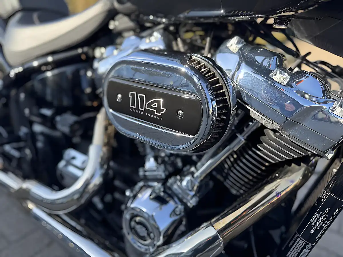 Used 2021 Harley-Davidson Fxbrs Breakout Black - Interior and Exterior details 11