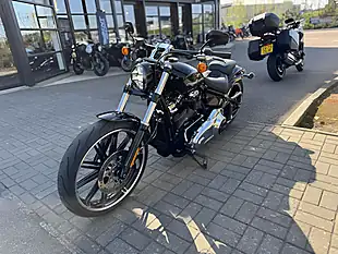 Used 2021 Harley-Davidson Fxbrs Breakout Black - Interior and Exterior details 5