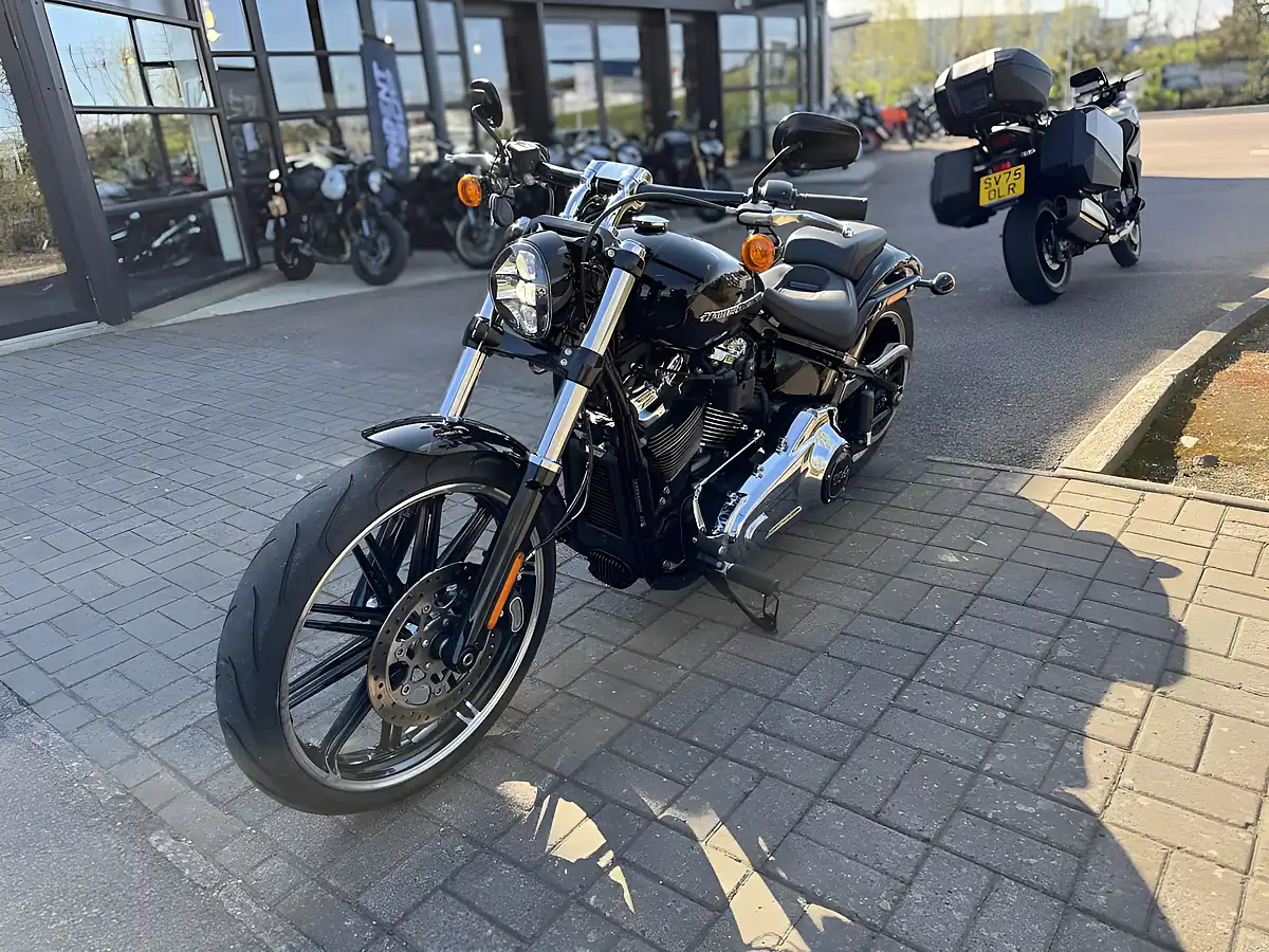 Used 2021 Harley-Davidson Fxbrs Breakout Black - Interior and Exterior details 5