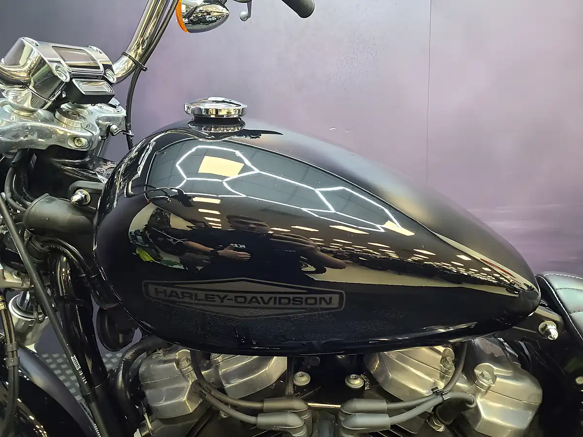 Used 2021 Harley-Davidson Fxst Softail Standard Black - Interior and Exterior details 10