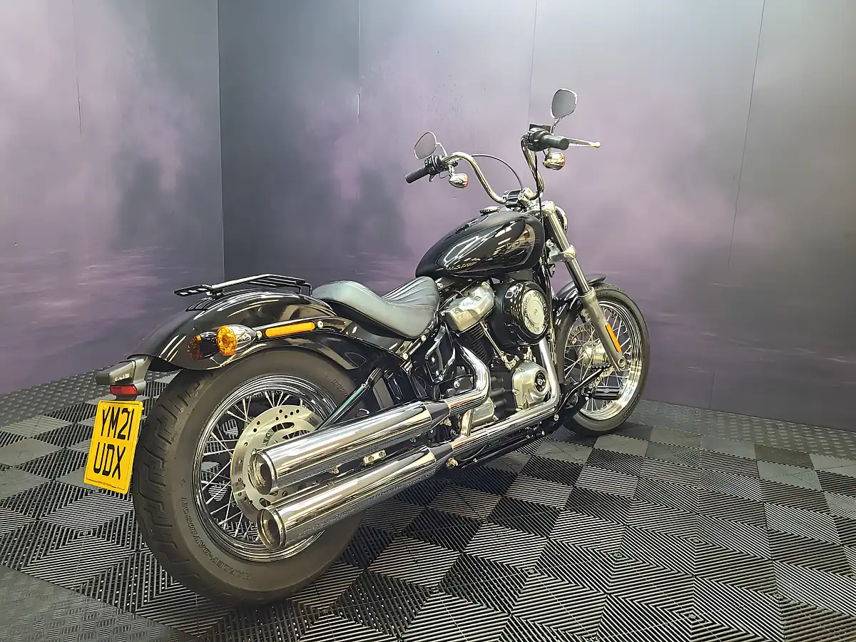 Used 2021 Harley-Davidson Fxst Softail Standard Black - Interior and Exterior details 15