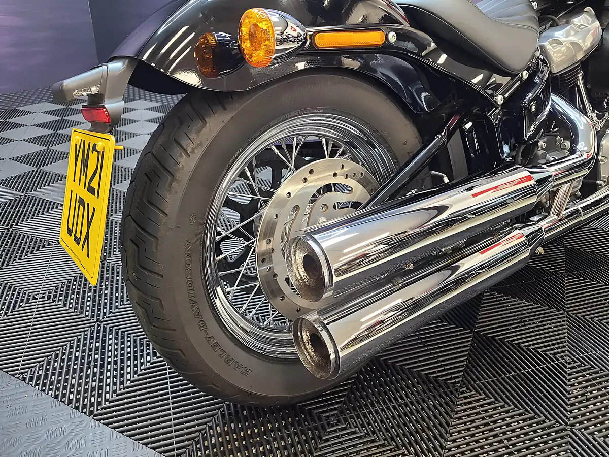 Used 2021 Harley-Davidson Fxst Softail Standard Black - Interior and Exterior details 19