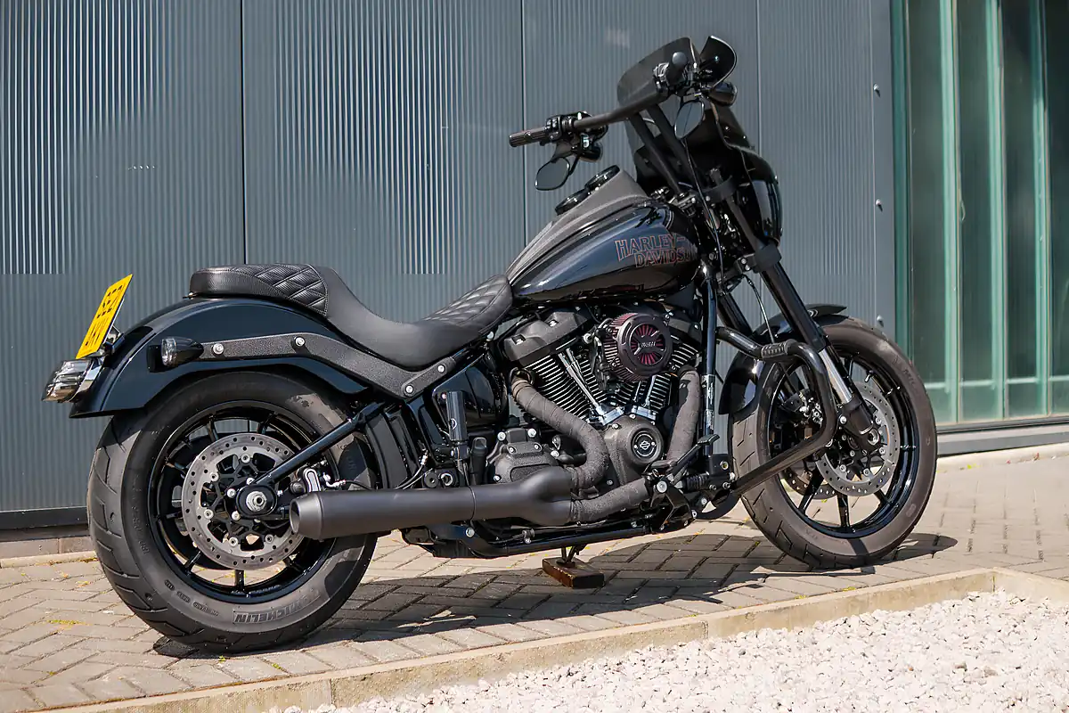 Used 2021 Harley-Davidson Low Rider S Vivid Black - Interior and Exterior details 6
