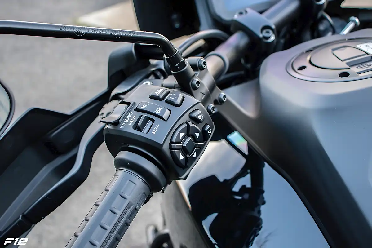 Used 2021 Harley-Davidson Pan America Special Black - Interior and Exterior details 9