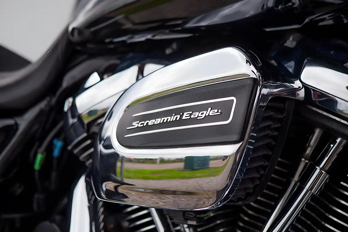 Used 2021 Harley-Davidson Road King Standard Vivid Black - Interior and Exterior details 11