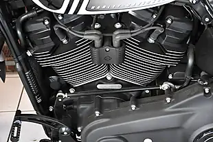 Used 2021 Harley-Davidson Softail Fxbbs Street Bob White - Interior and Exterior details 11