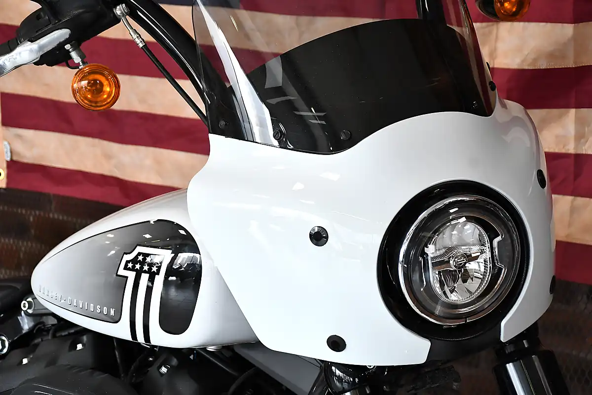 Used 2021 Harley-Davidson Softail Fxbbs Street Bob White - Interior and Exterior details 18