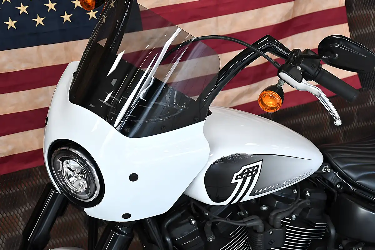 Used 2021 Harley-Davidson Softail Fxbbs Street Bob White - Interior and Exterior details 8