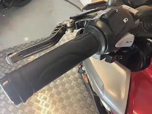 Used 2021 Honda Cb R Red - Interior and Exterior details 12