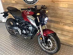 Used 2021 Honda Cb R Red - Interior and Exterior details 5