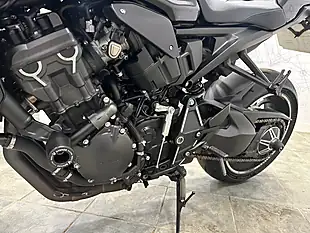 Used 2021 Honda CB1000R Black - Interior and Exterior details 10