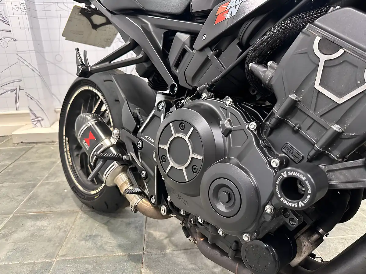 Used 2021 Honda CB1000R Black - Interior and Exterior details 7