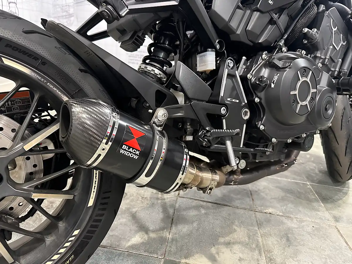 Used 2021 Honda CB1000R Black - Interior and Exterior details 8