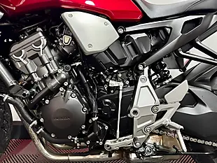 Used 2021 Honda CB1000R Naked Red - Interior and Exterior details 15