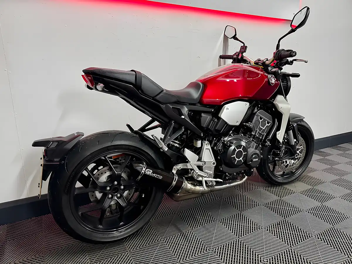 Used 2021 Honda CB1000R Naked Red - Interior and Exterior details 3