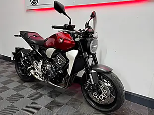 Used 2021 Honda CB1000R Naked Red - Interior and Exterior details 4