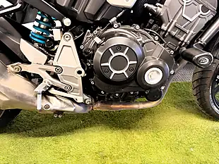 Used 2021 Honda CB1000R Neo Sport Silver - Interior and Exterior details 14