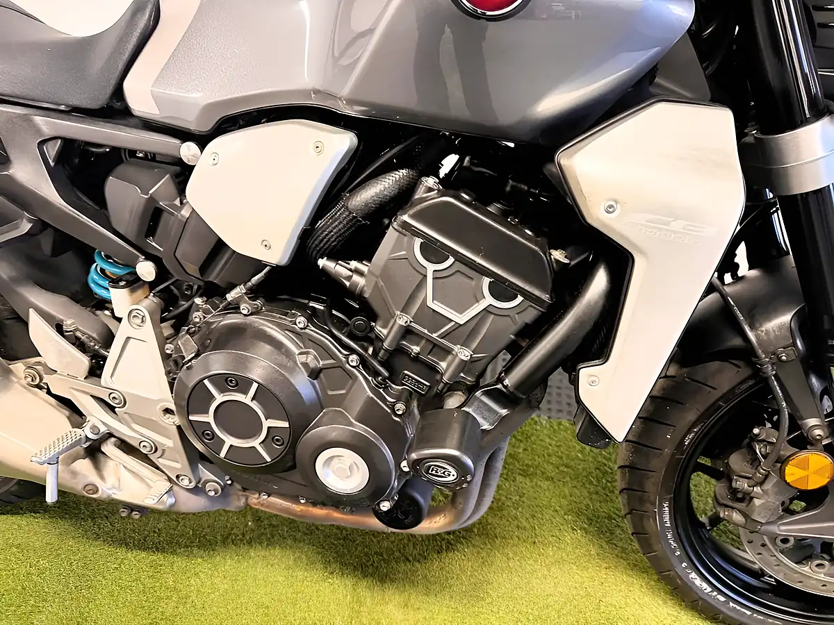 Used 2021 Honda CB1000R Neo Sport Silver - Interior and Exterior details 15