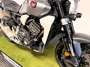 Used 2021 Honda CB1000R Neo Sport Silver - Interior and Exterior details 16