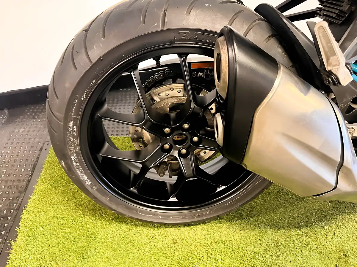Used 2021 Honda CB1000R Neo Sport Silver - Interior and Exterior details 3