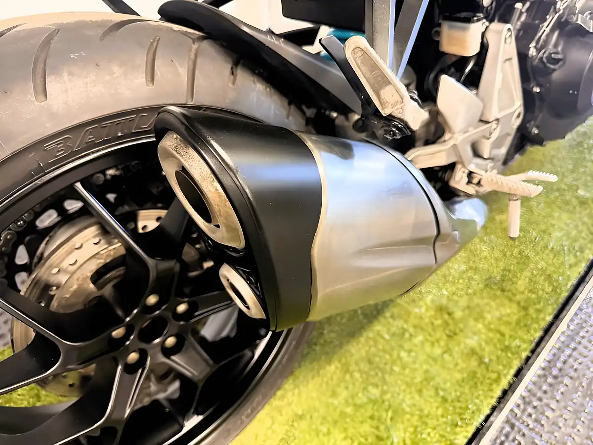 Used 2021 Honda CB1000R Neo Sport Silver - Interior and Exterior details 4