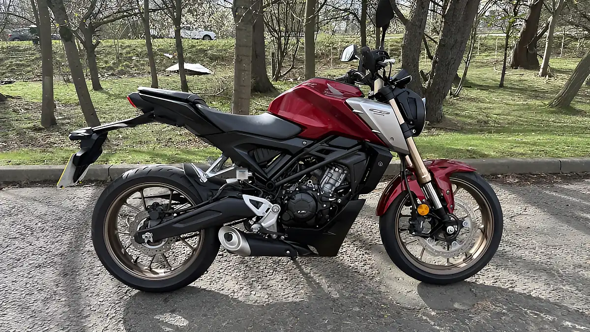 Used 2021 Honda CB125R Red - Front View