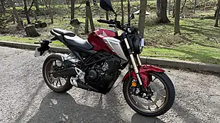 Used 2021 Honda CB125R Red - Interior and Exterior details 3