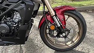Used 2021 Honda CB125R Red - Interior and Exterior details 5