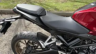 Used 2021 Honda CB125R Red - Interior and Exterior details 8