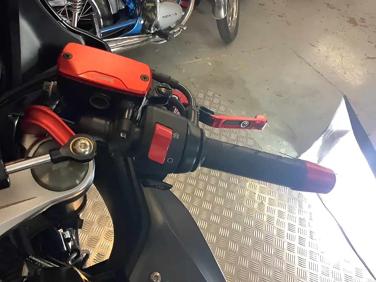 Used 2021 Honda Cbr Black - Interior and Exterior details 17