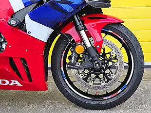 Used 2021 Honda CBR1000RR-R Fireblade Red - Interior and Exterior details 10