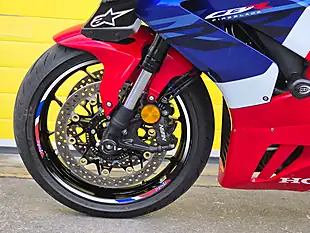 Used 2021 Honda CBR1000RR-R Fireblade Red - Interior and Exterior details 14