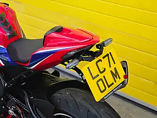 Used 2021 Honda CBR1000RR-R Fireblade Red - Interior and Exterior details 16