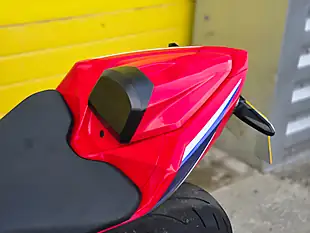 Used 2021 Honda CBR1000RR-R Fireblade Red - Interior and Exterior details 18