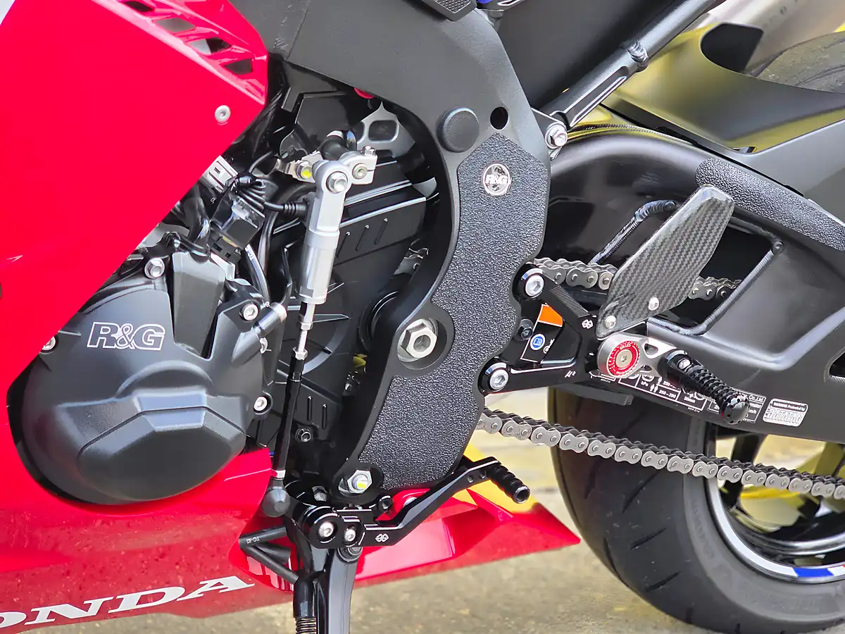 Used 2021 Honda CBR1000RR-R Fireblade Red - Interior and Exterior details 20