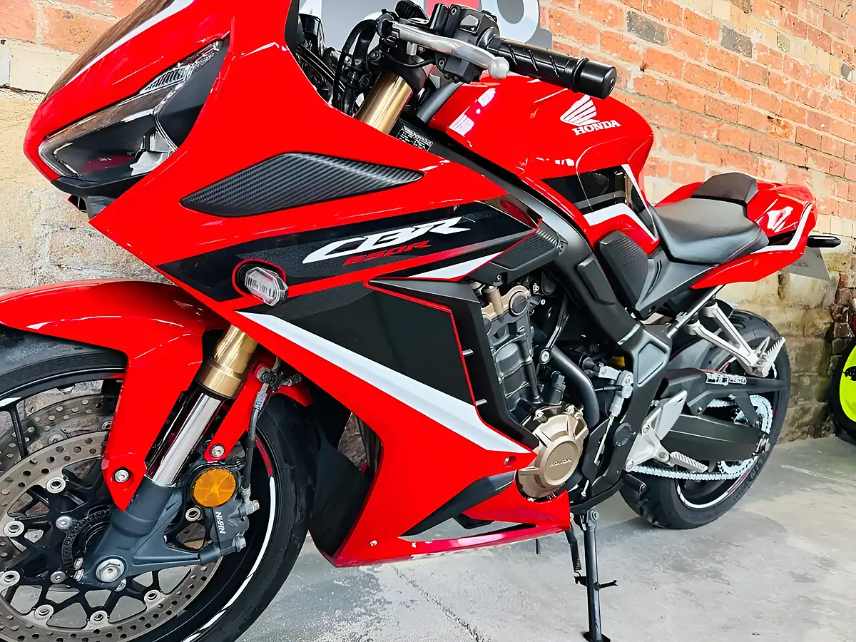 Used 2021 Honda Cbr650r Abs Red - Interior and Exterior details 14
