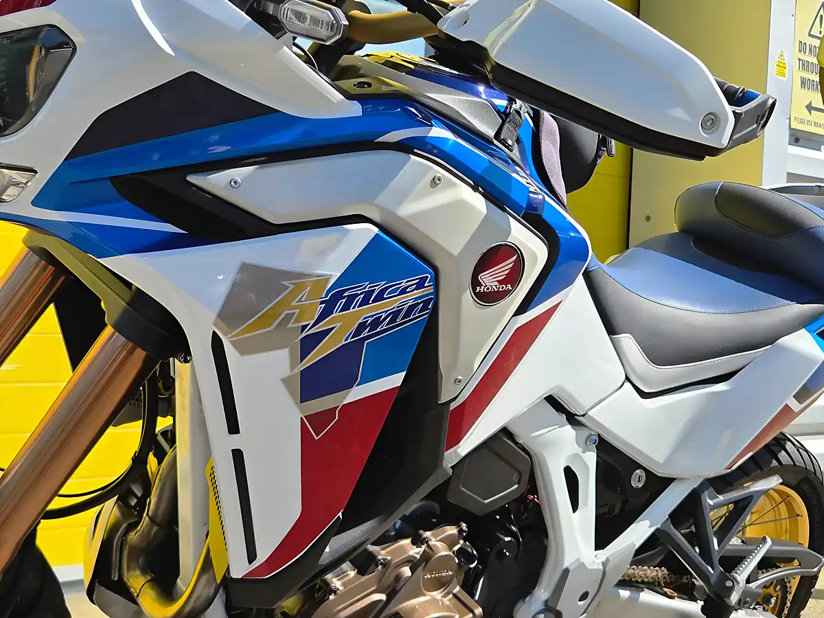 Used 2021 Honda CRF1100L Adventure Sports White - Interior and Exterior details 19