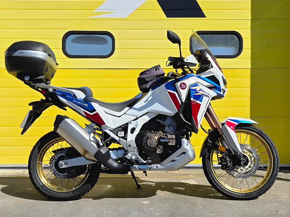 Used 2021 Honda CRF1100L Adventure Sports White - Interior and Exterior details 2