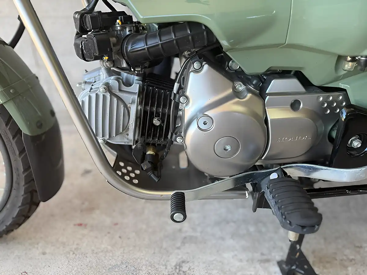 Used 2021 Honda CT125 Hunter Cub Green - Interior and Exterior details 12
