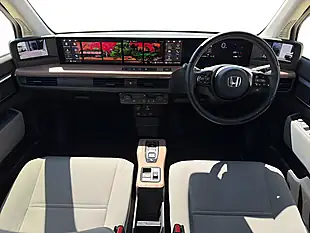 Used 2021 Honda E Advance White - Interior and Exterior details 10