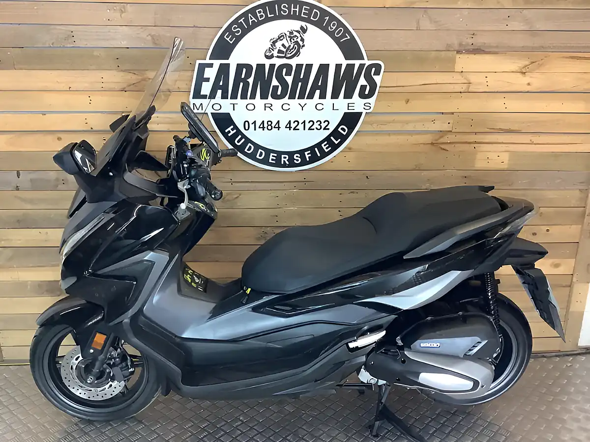 Used 2021 Honda Forza Maxi Black - Interior and Exterior details 2