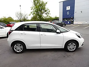 Used 2021 Honda Jazz Se Platinum White - Interior and Exterior details 14