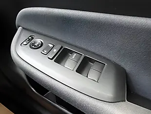 Used 2021 Honda Jazz Se Platinum White - Interior and Exterior details 17