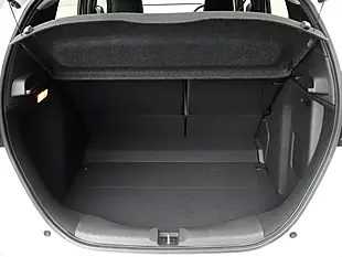 Used 2021 Honda Jazz Se Platinum White - Interior and Exterior details 18