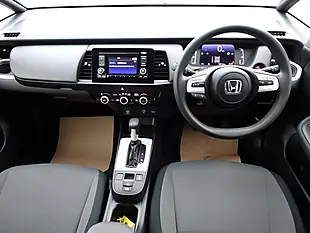 Used 2021 Honda Jazz Se Platinum White - Interior and Exterior details 2