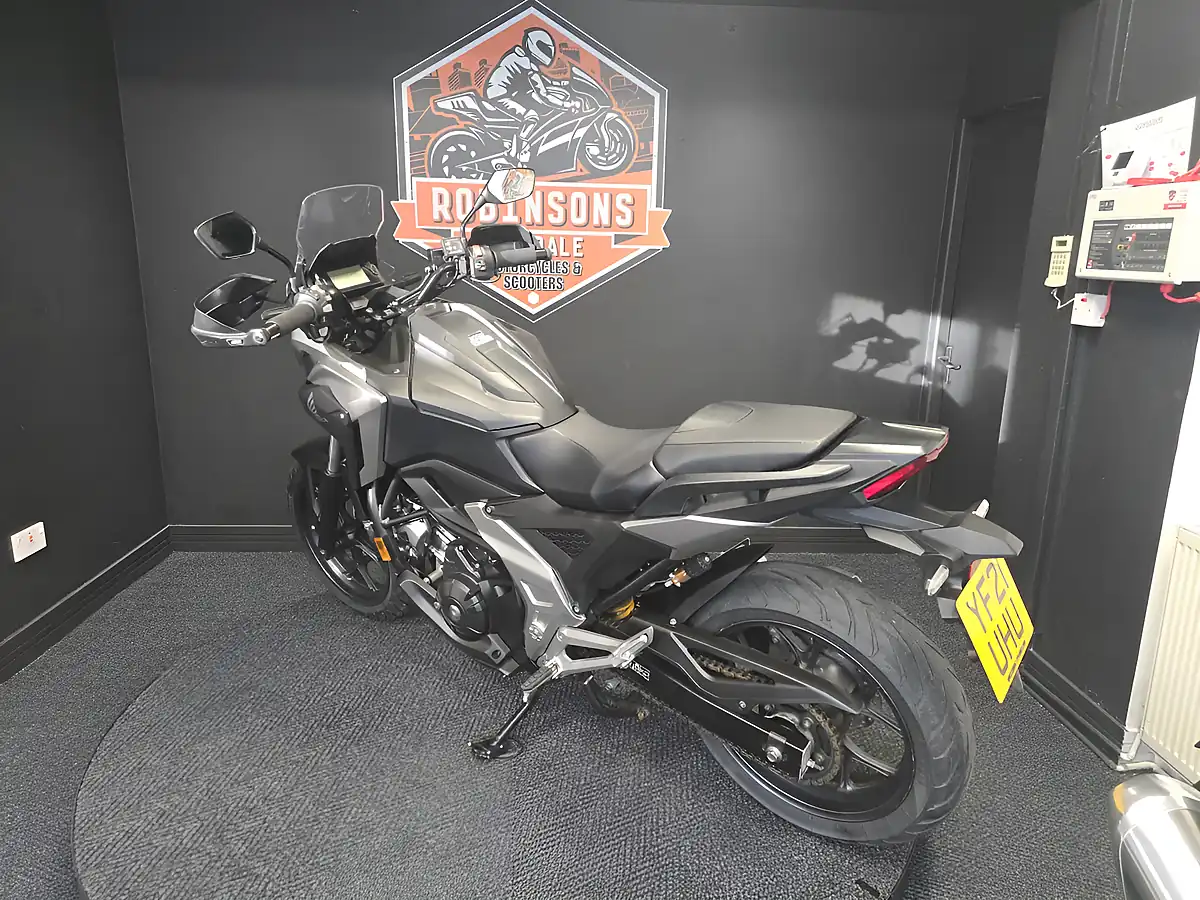 Used 2021 Honda Nc 750 Xd-M Black - Interior and Exterior details 8