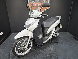 Used 2021 Honda SH125 White - Interior and Exterior details 6